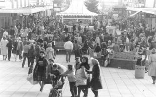 Packed - Southend High Street in 1983