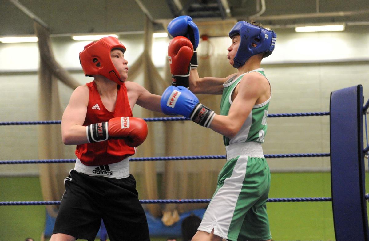 Red hat Mason Stewart from Cheshunt ABC v  Shay Norman  from Berry ABC in the blue hat