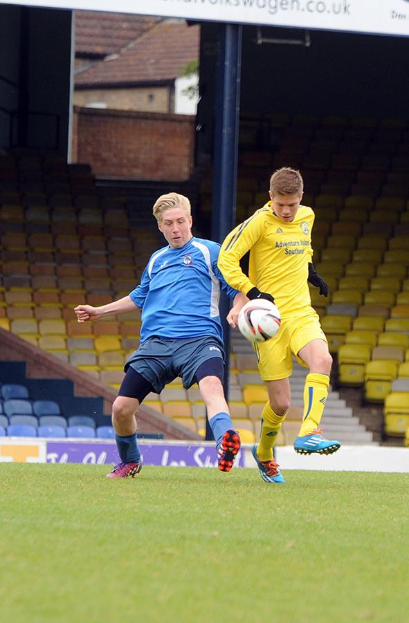 U15 final, Ashingdon Youth ( yellow) v Forest Glade ( blue)
