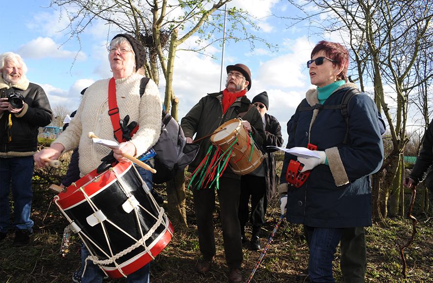 Trust Links, Southend. Wassailing at St Laurence Orchard 