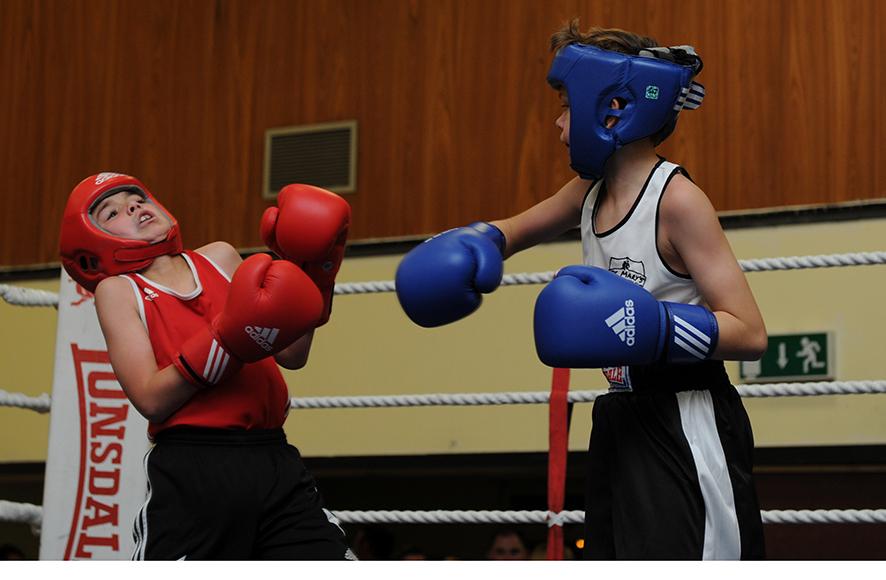 Rayleigh ABC Boxing night at Mill Hall, Rayleigh, Lewis Spink in red from Canvey v Callum Bodsen from St Mary's in blue
