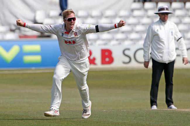 Staying put - Essex spinner Simon Harmer has signed a new contract  Picture: TGS PHOTOS