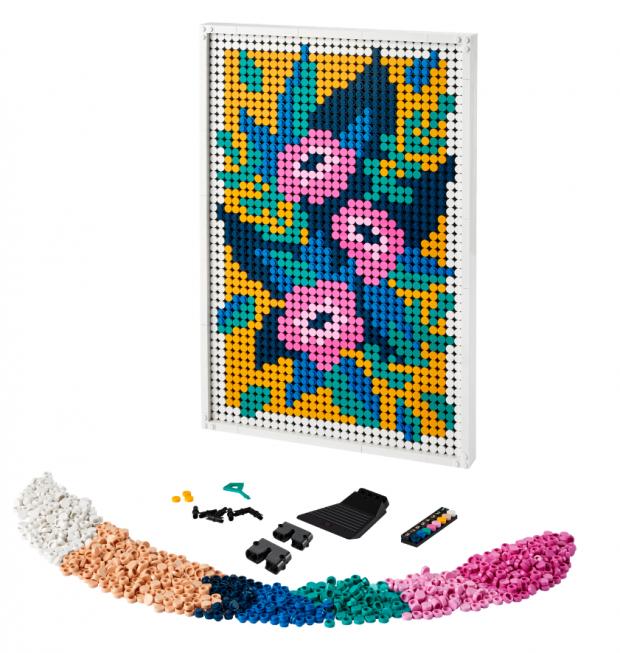 Echo: LEGO® Art Floral Art Set. Credit: LEGO