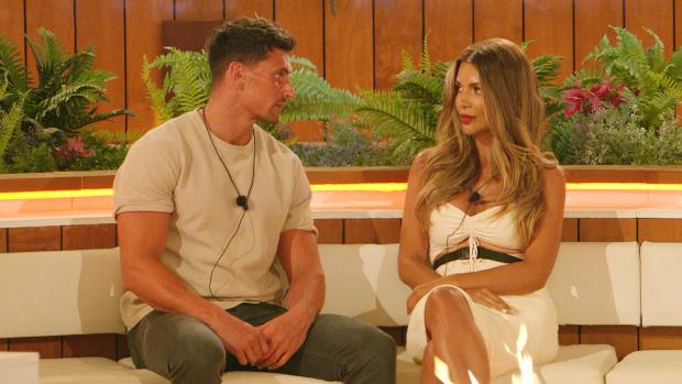 Echo: Jay and Ekin-Su on Love Island, tonight at 9 pm on ITV2 and ITV Hub. Episodes are available the following morning on BritBox. Credit: ITV