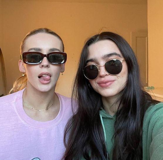 Echo: Iconic look - Jess and Brooke in their now famous shades