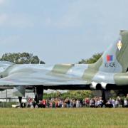 Wow - Crowds watch the famous Vulcan