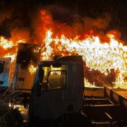 Dramatic photos show huge south Essex lorries blaze as fire service gives update