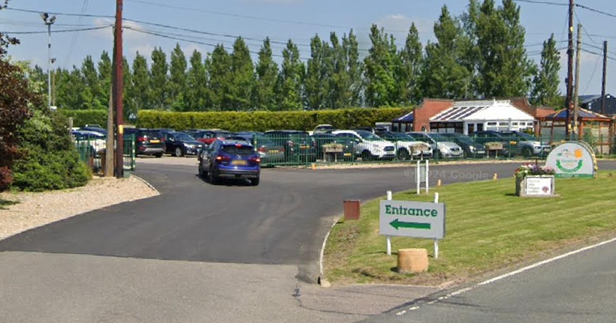 Popular garden centre closes doors amid soaring 37C temperatures
